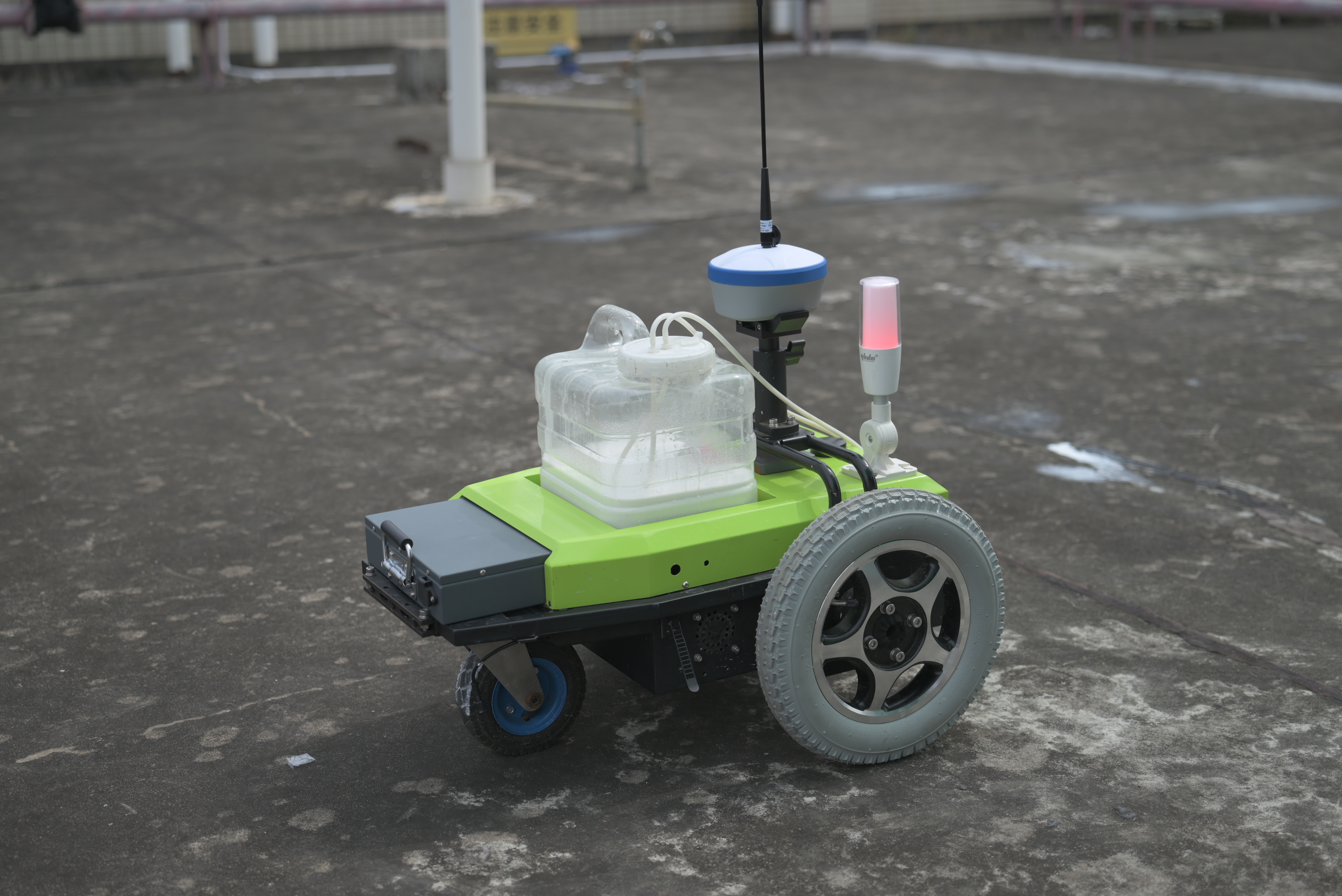 TR10 Road Pre-Marking Robot