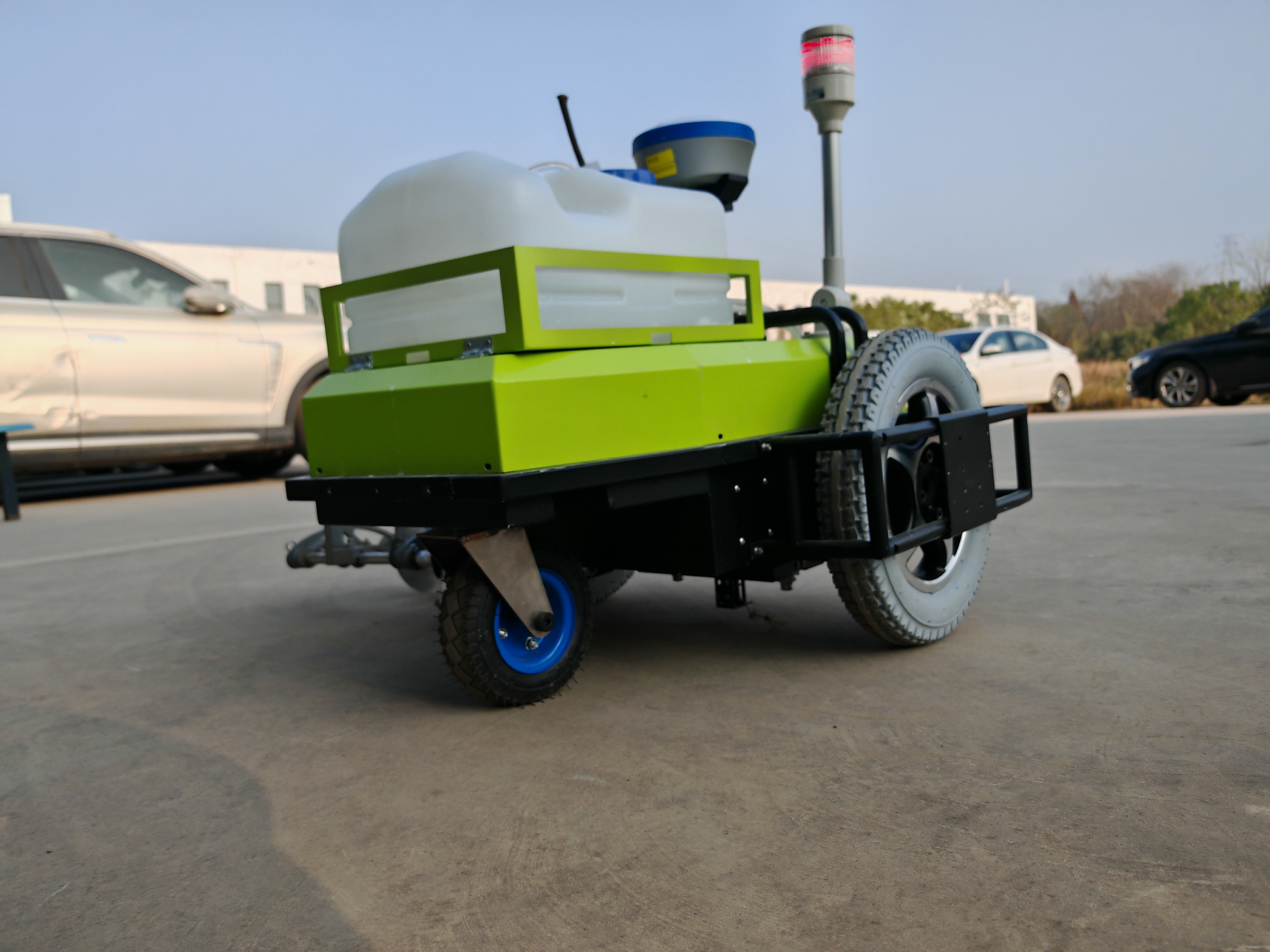 TR10Pro Field Marking Robot