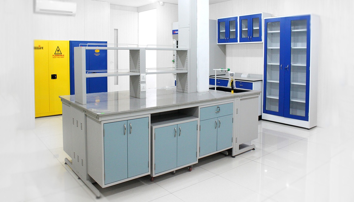 Laboratory furniture